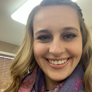 Meet your Posher, Lori